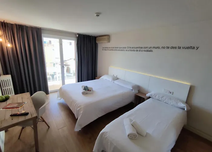 ホテル Dynamic Caldetes Barcelona 3*