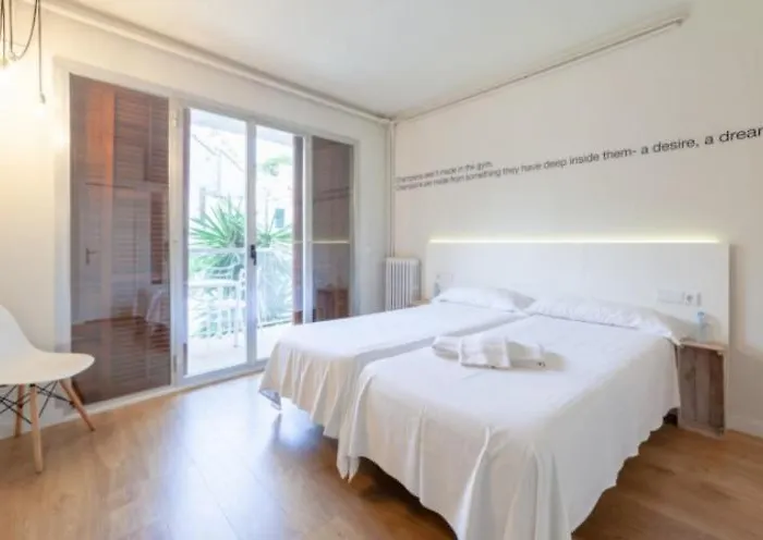 ホテル Dynamic Caldetes Barcelona 3*